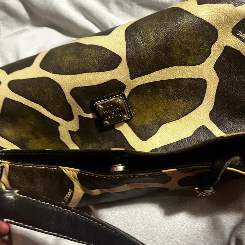 Dooney & Bourke giraffe print handbag. Great condition - Picture 3 of 5